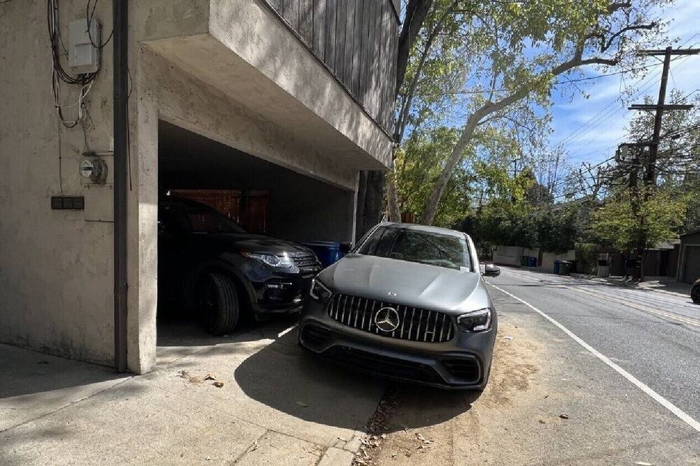 Photo of Others in Beverly Glen