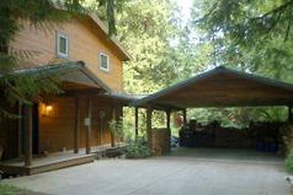Photo of Outdoor in Maple Falls