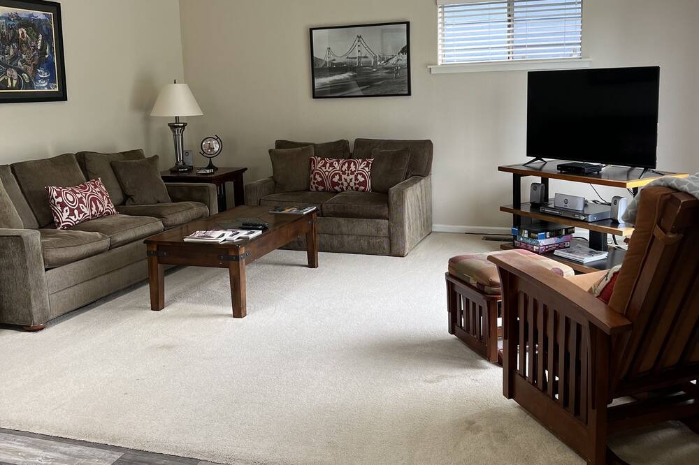 Photo of Livingroom in Tamalpais-Homestead Valley