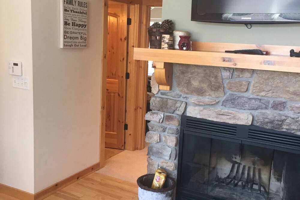 Photo of Livingroom in Ronald
