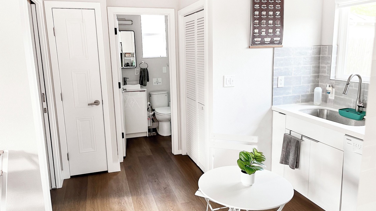 Photo of Kitchen in Valley View - Reed