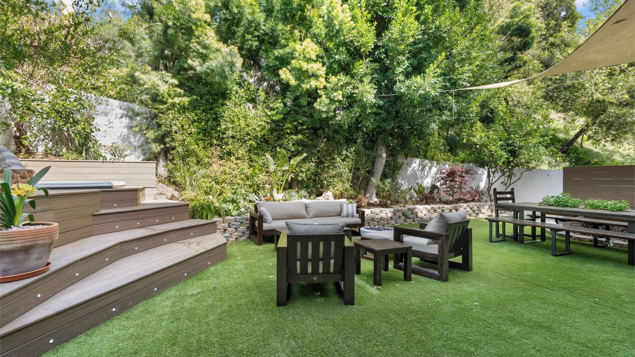 Photo of Outdoor in Beverly Glen