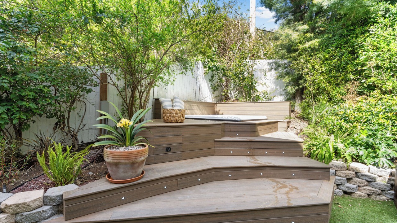 Photo of Outdoor in Beverly Glen