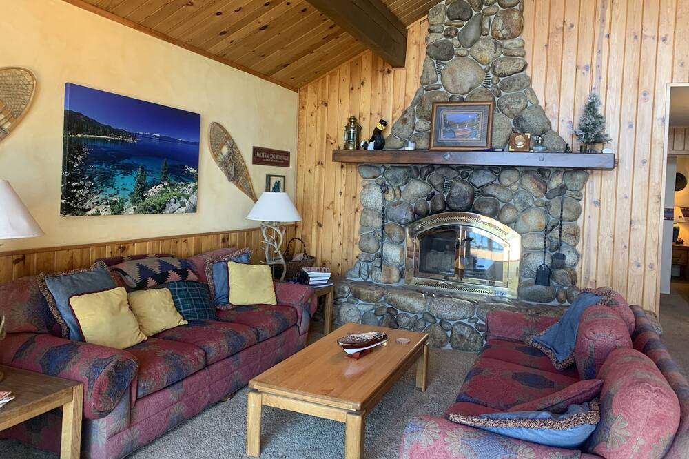 Photo of Livingroom in Tahoe City