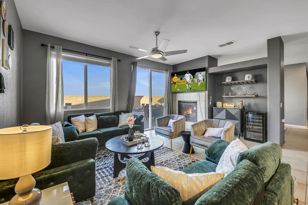 Photo of Livingroom in Coachella