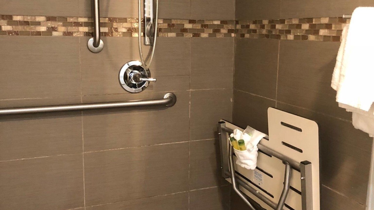 Photo of Bathroom in Snail
