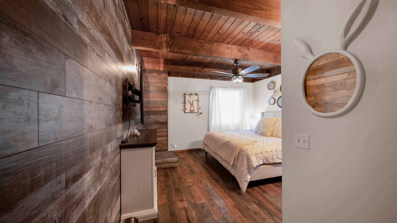 Photo of Bedroom in Lakehead