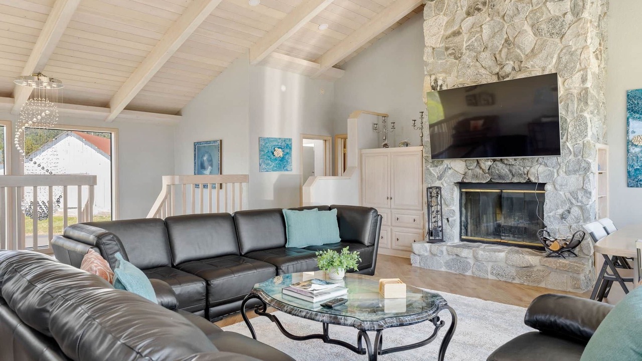 Photo of Livingroom in Sea Ranch