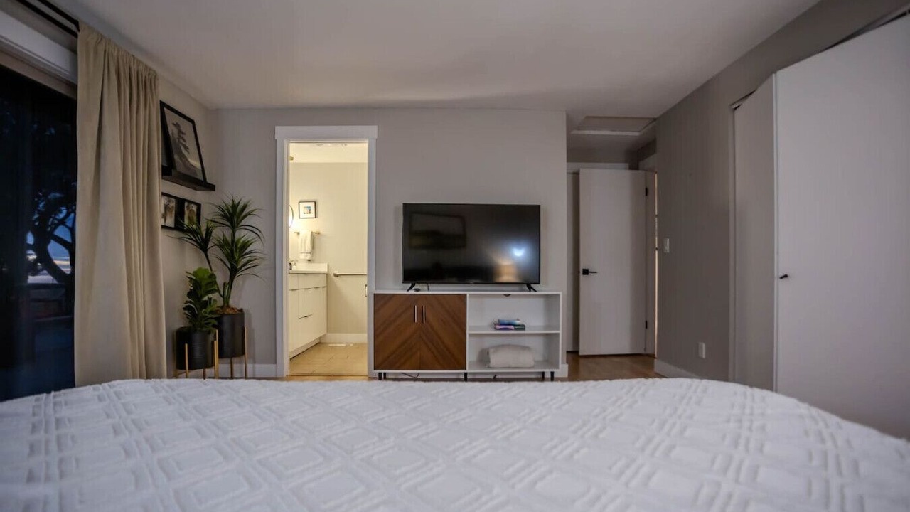 Photo of Bedroom in Oak Harbor