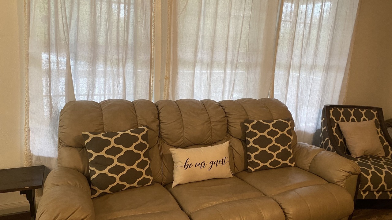 Photo of Livingroom in Oakhurst