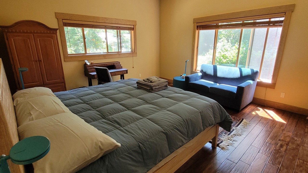 Photo of Bedroom in Glacier