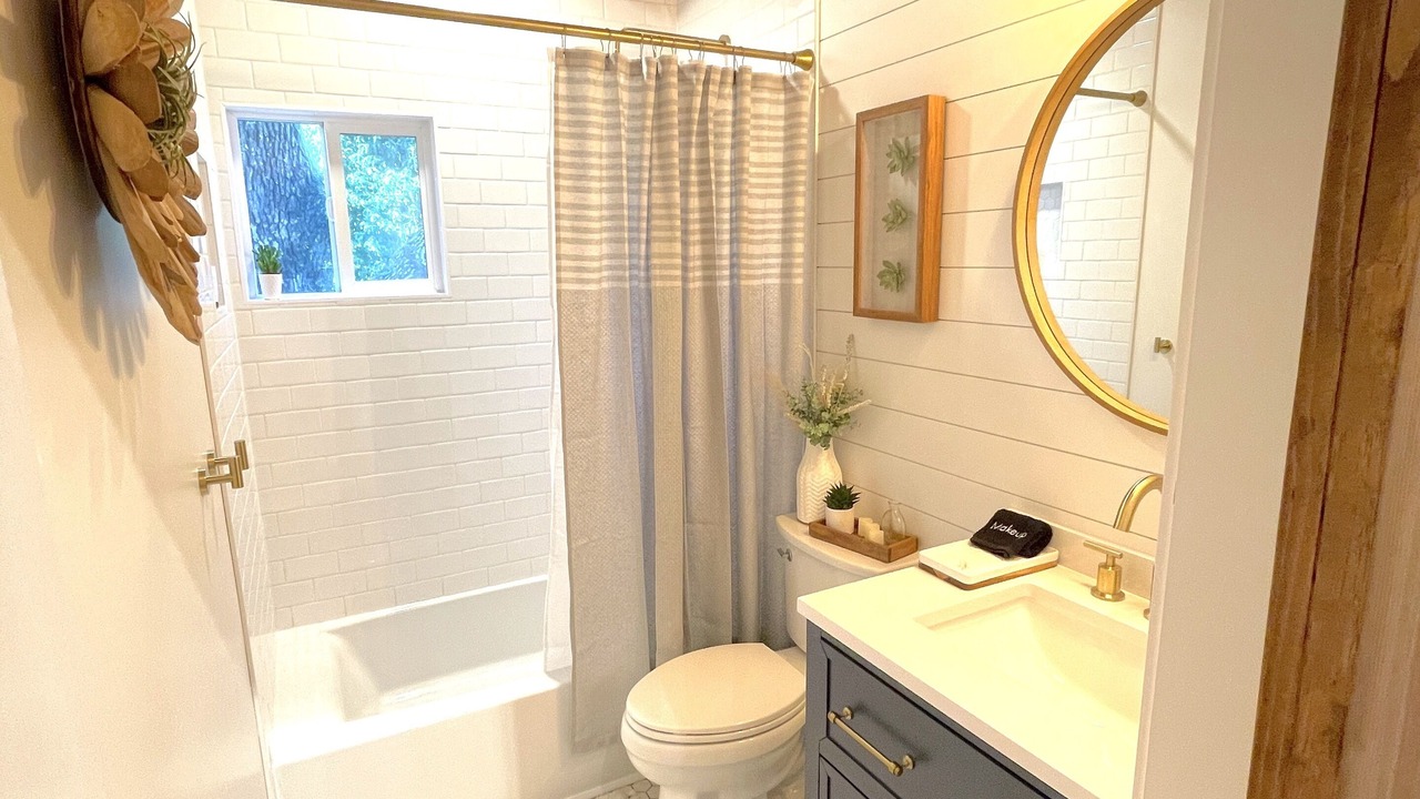 Photo of Bathroom in Forestville