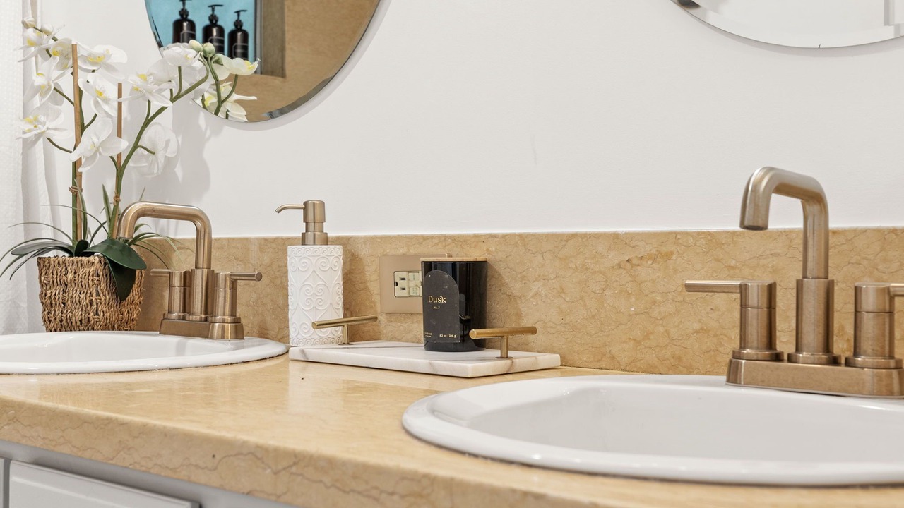 Photo of Bathroom in West Los Angeles