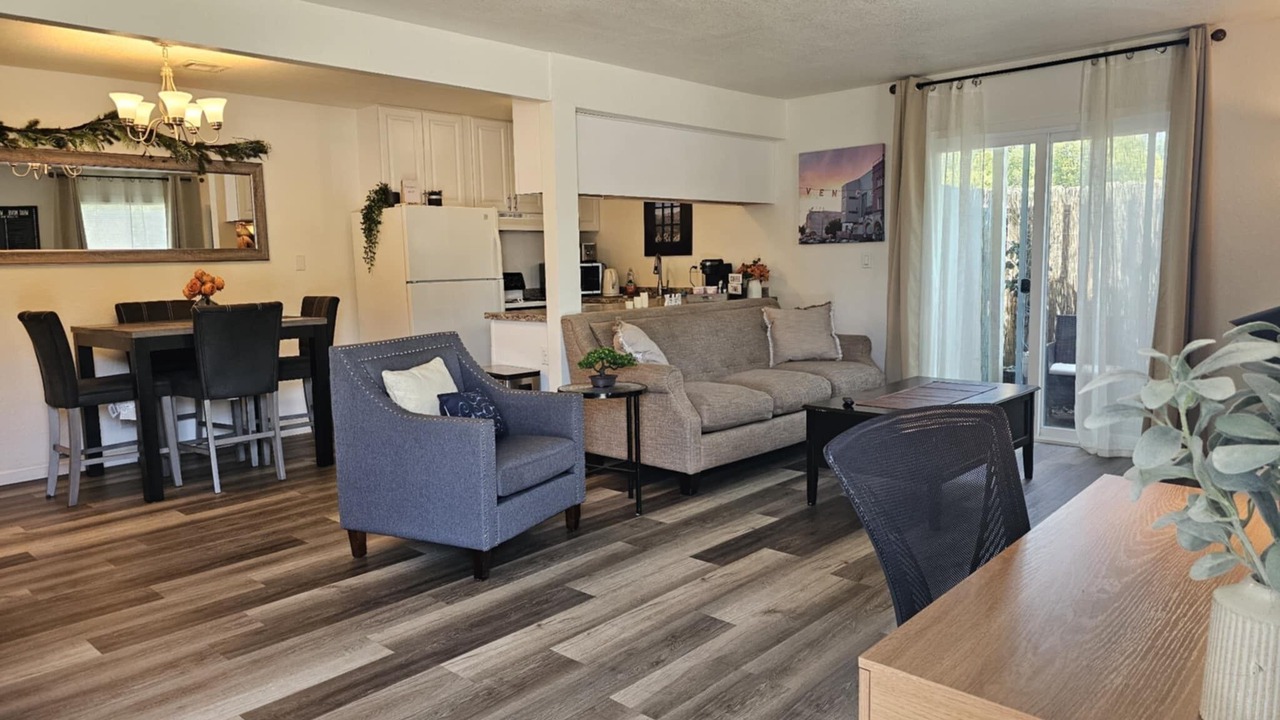 Photo of Livingroom in Cascade