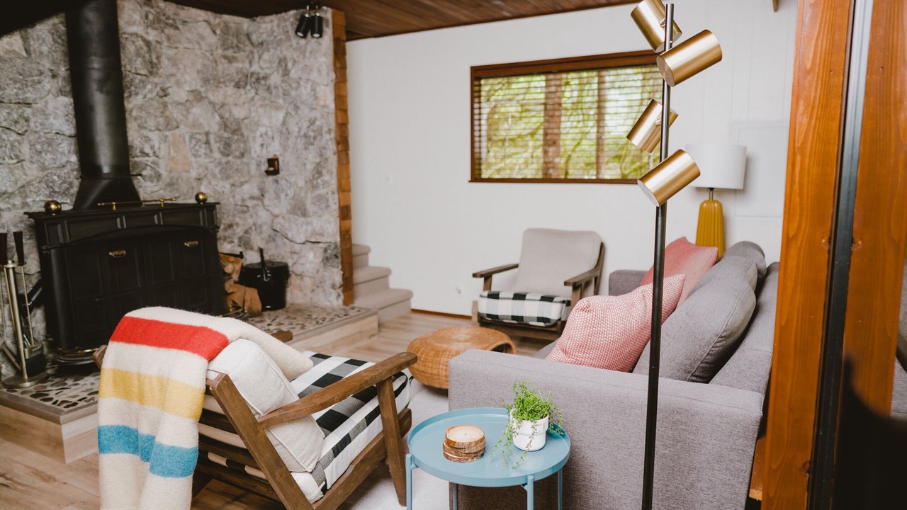 Photo of Livingroom in Glacier