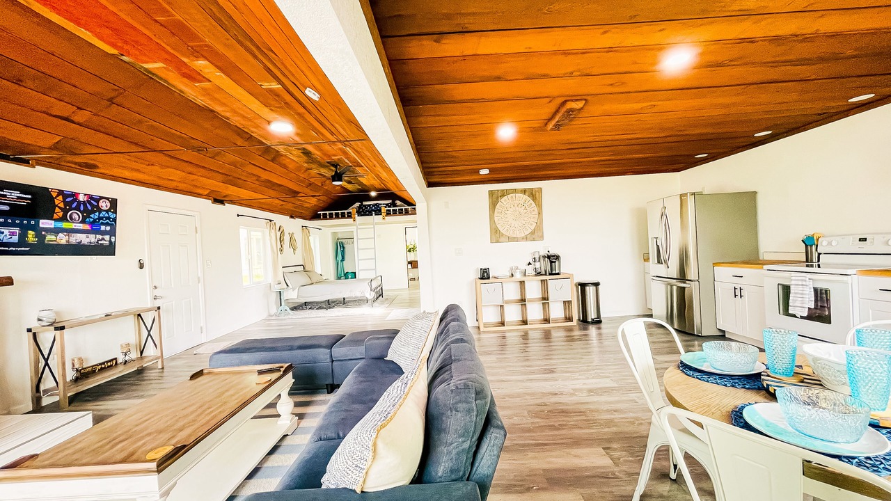 Photo of Livingroom in Smith River