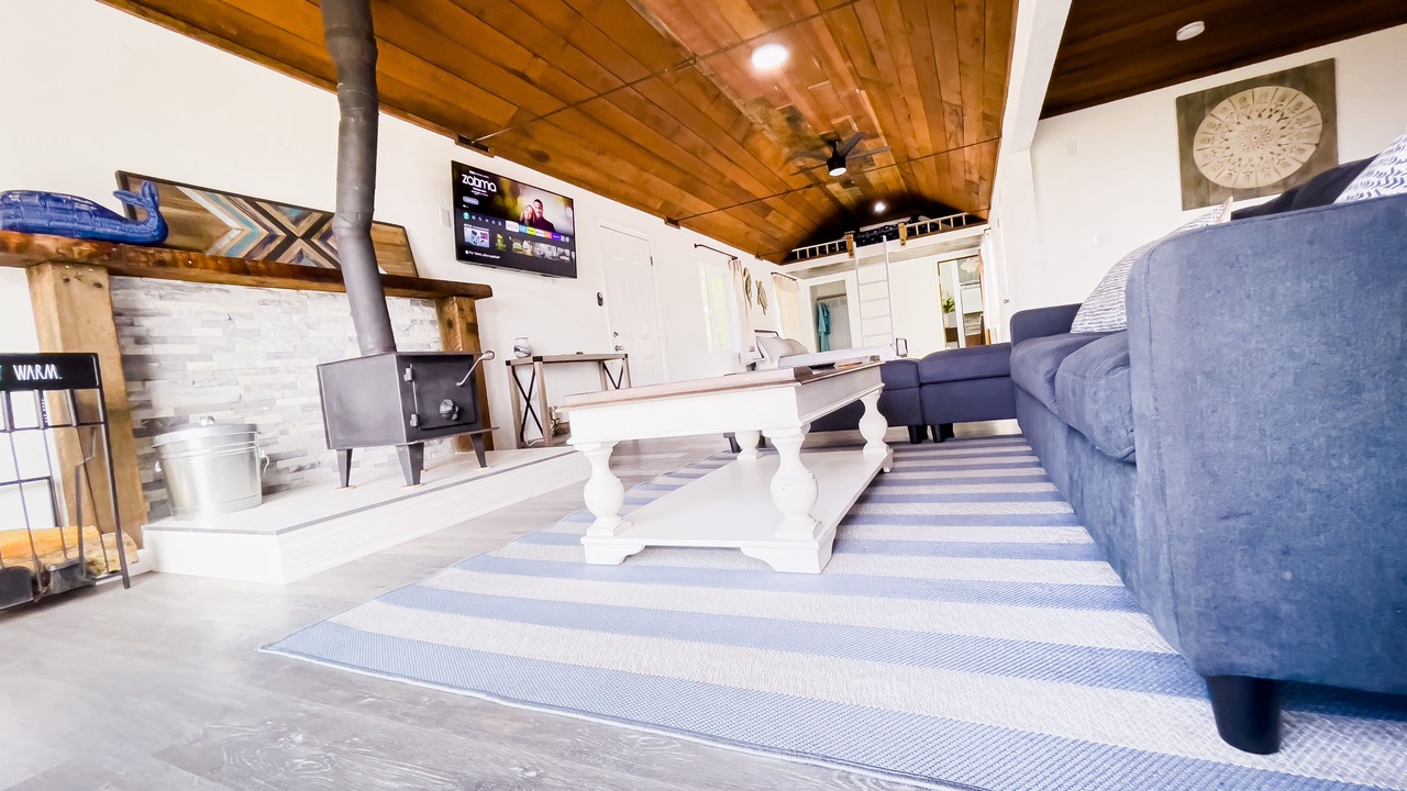 Photo of Livingroom in Smith River