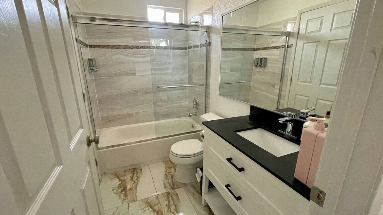 Photo of Bathroom in Central San Pedro