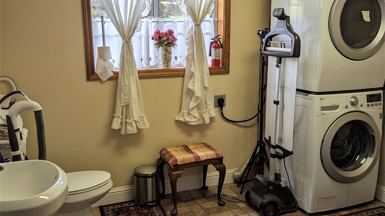 Photo of Bathroom in Oakhurst
