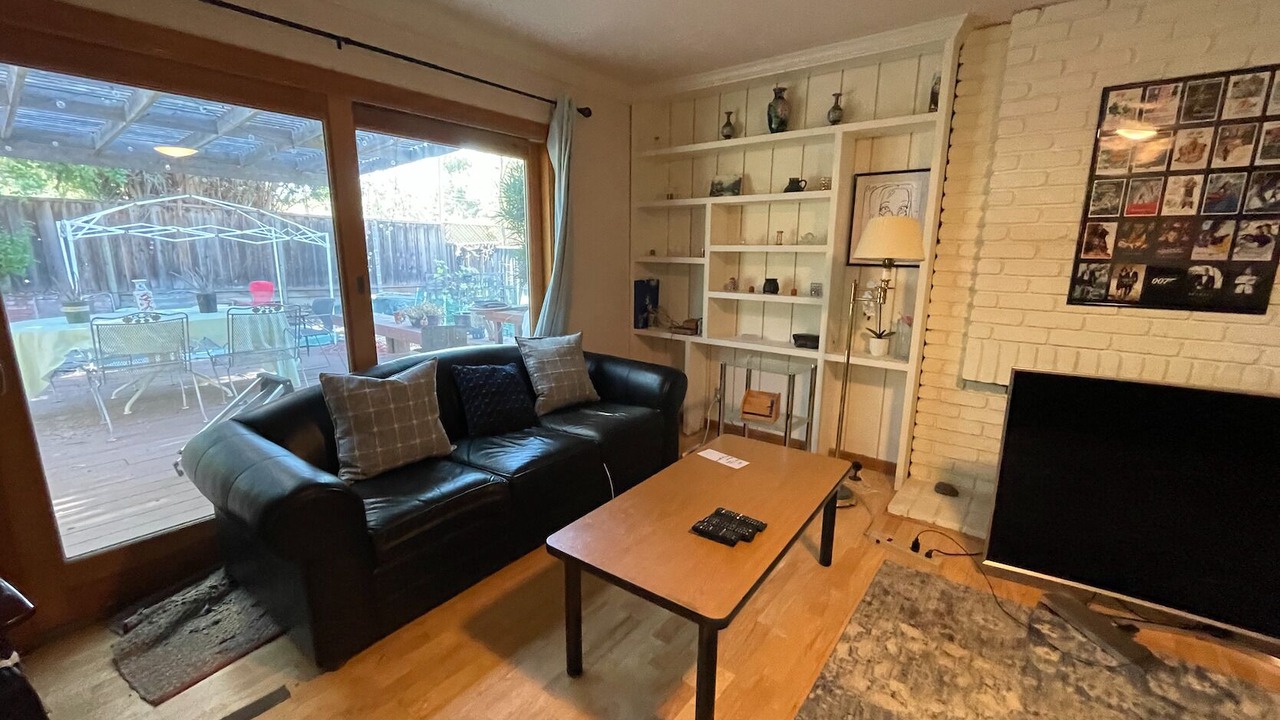 Photo of Livingroom in Saratoga