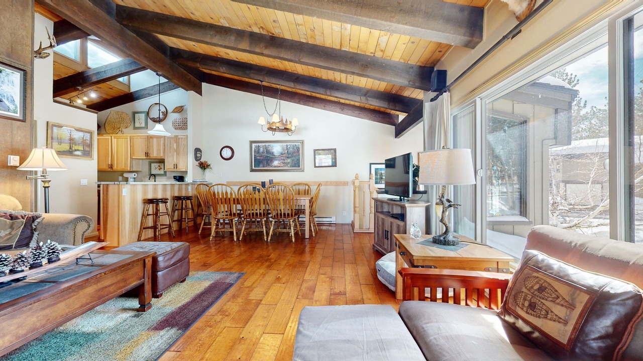 Photo of Bedroom in Mammoth Lakes
