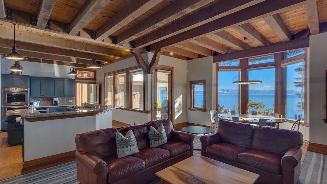 Photo of Livingroom in Lake Forest