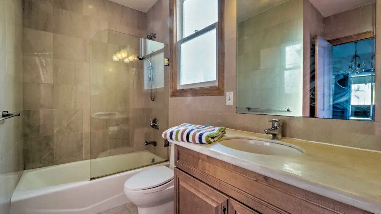 Photo of Bathroom in Outer Richmond