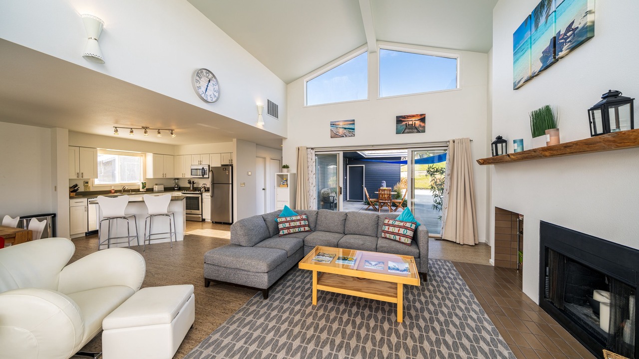 Photo of Livingroom in Wapato Point