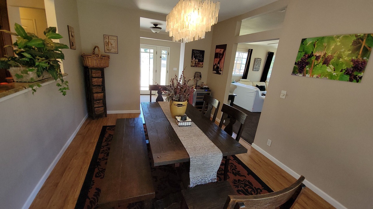 Photo of Livingroom in Kenwood