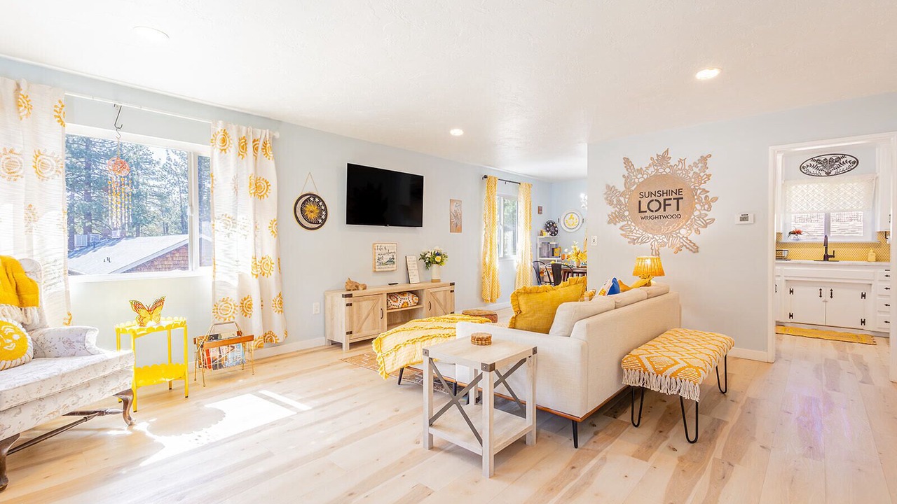 Photo of Livingroom in Wrightwood
