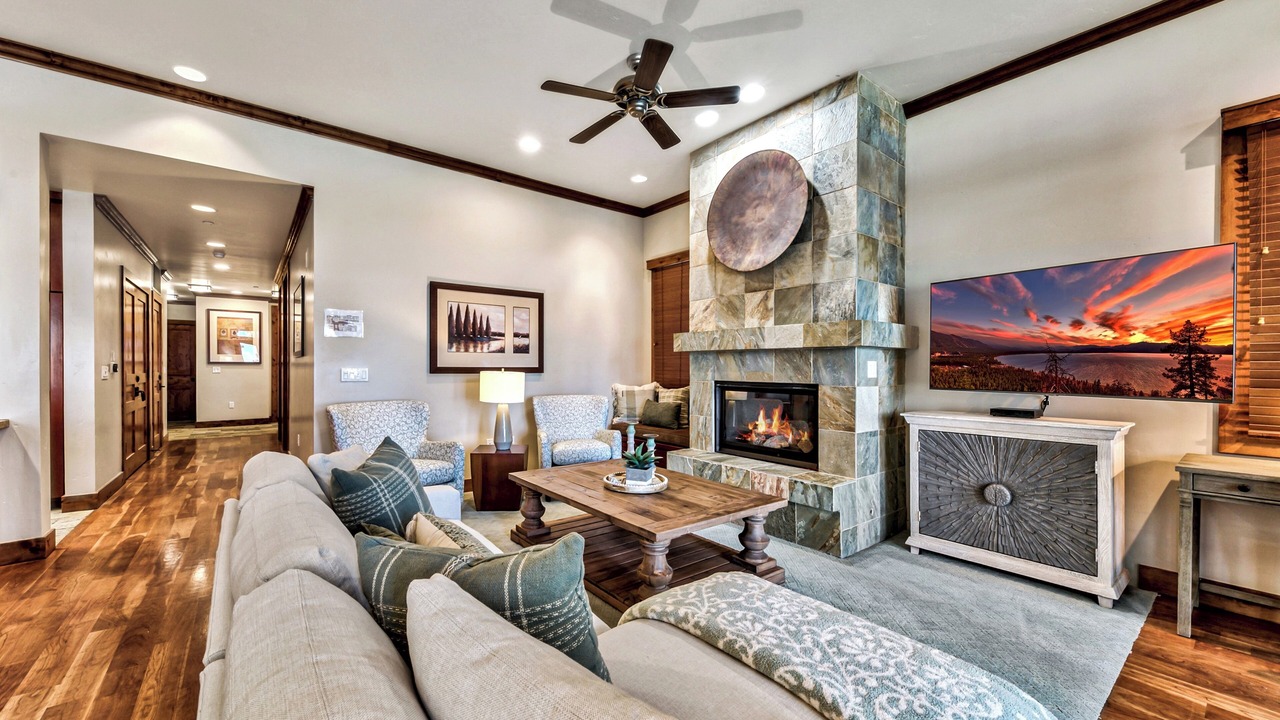 Photo of Livingroom in Sierra Shores