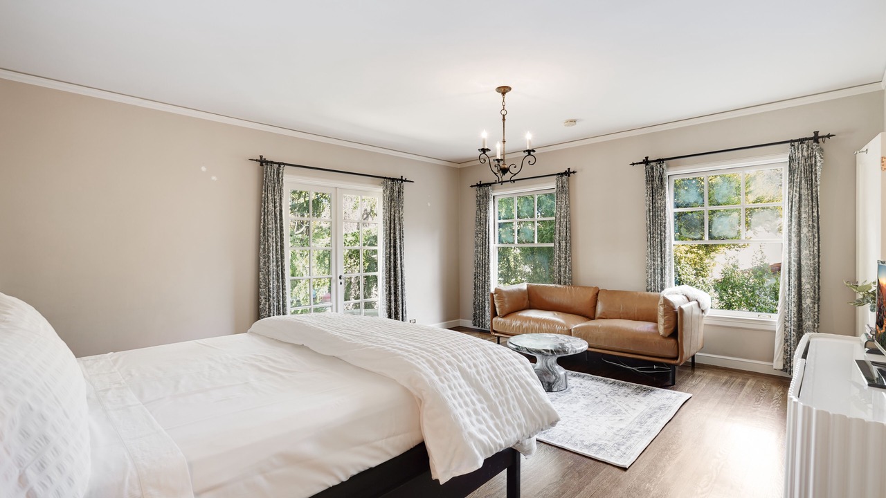 Photo of Bedroom in Crescent Park