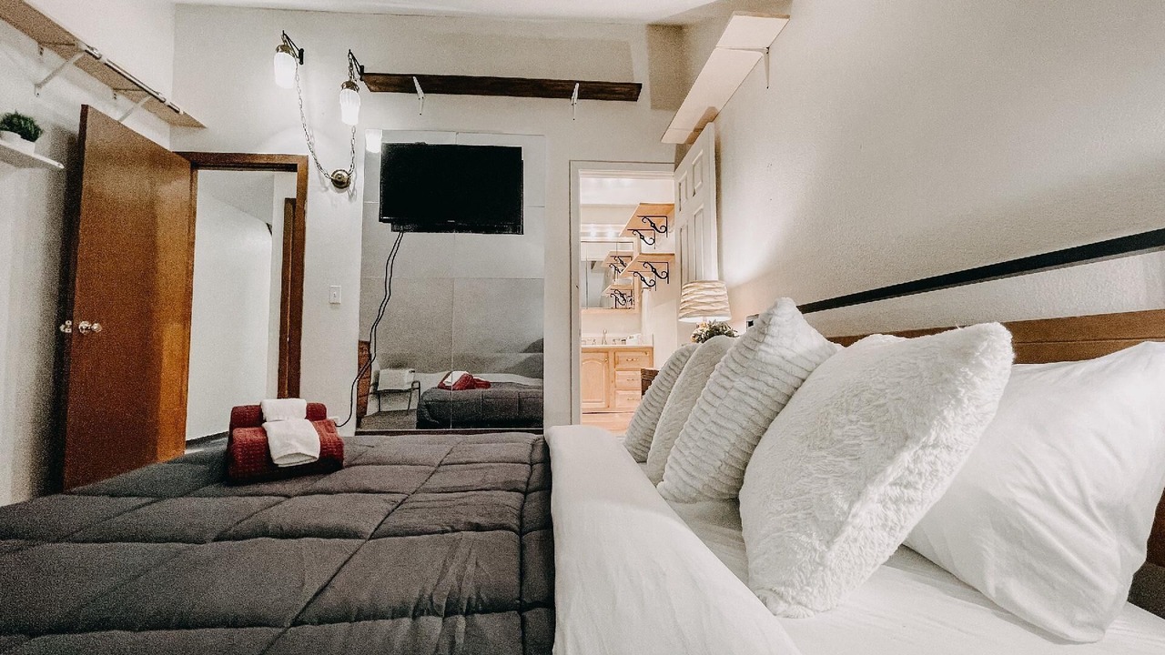 Photo of Bedroom in Glacier