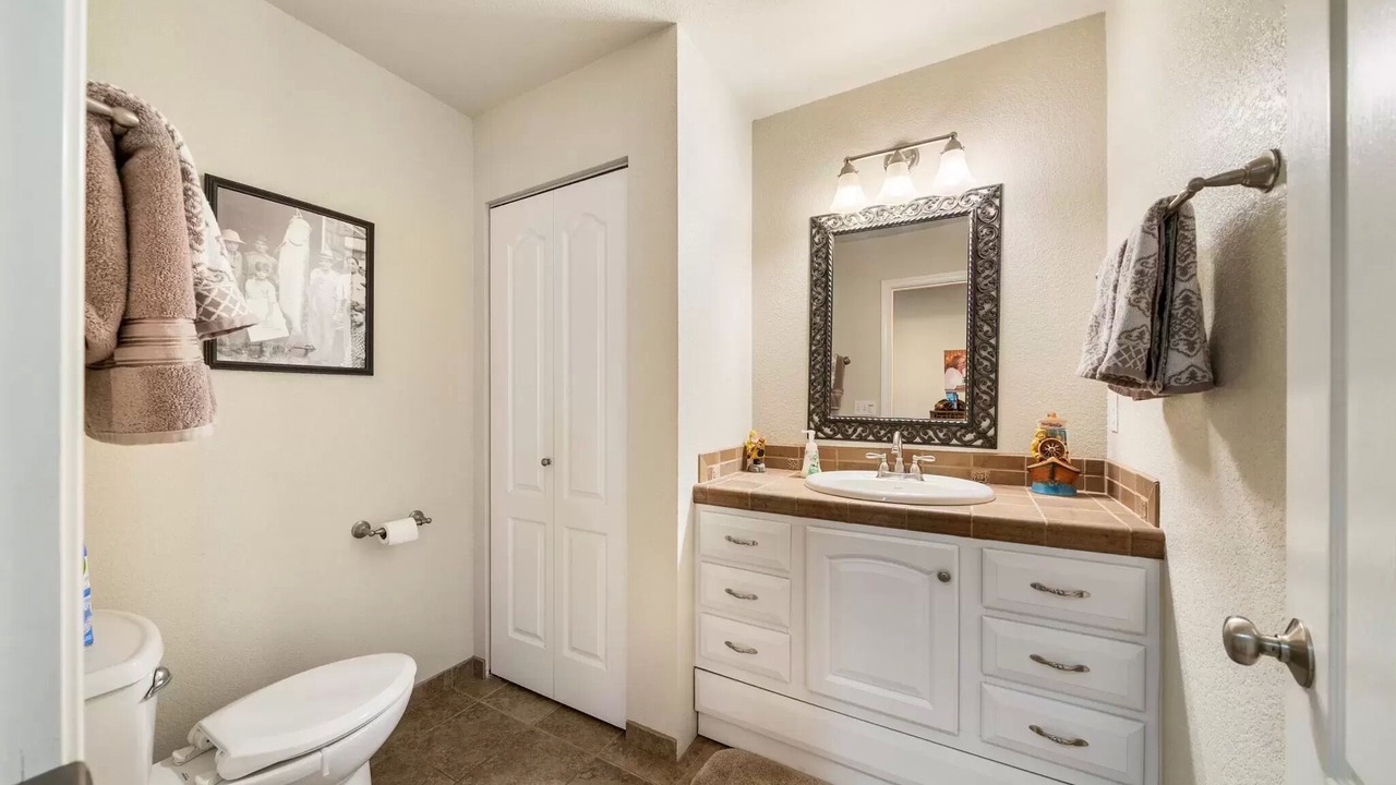 Photo of Bathroom in Lakehead-Lakeshore