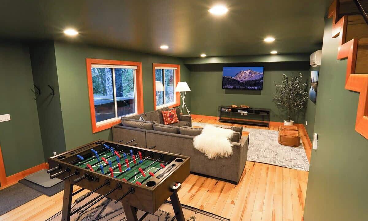 Photo of Bedroom in Glacier