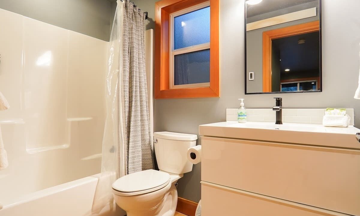 Photo of Bathroom in Glacier