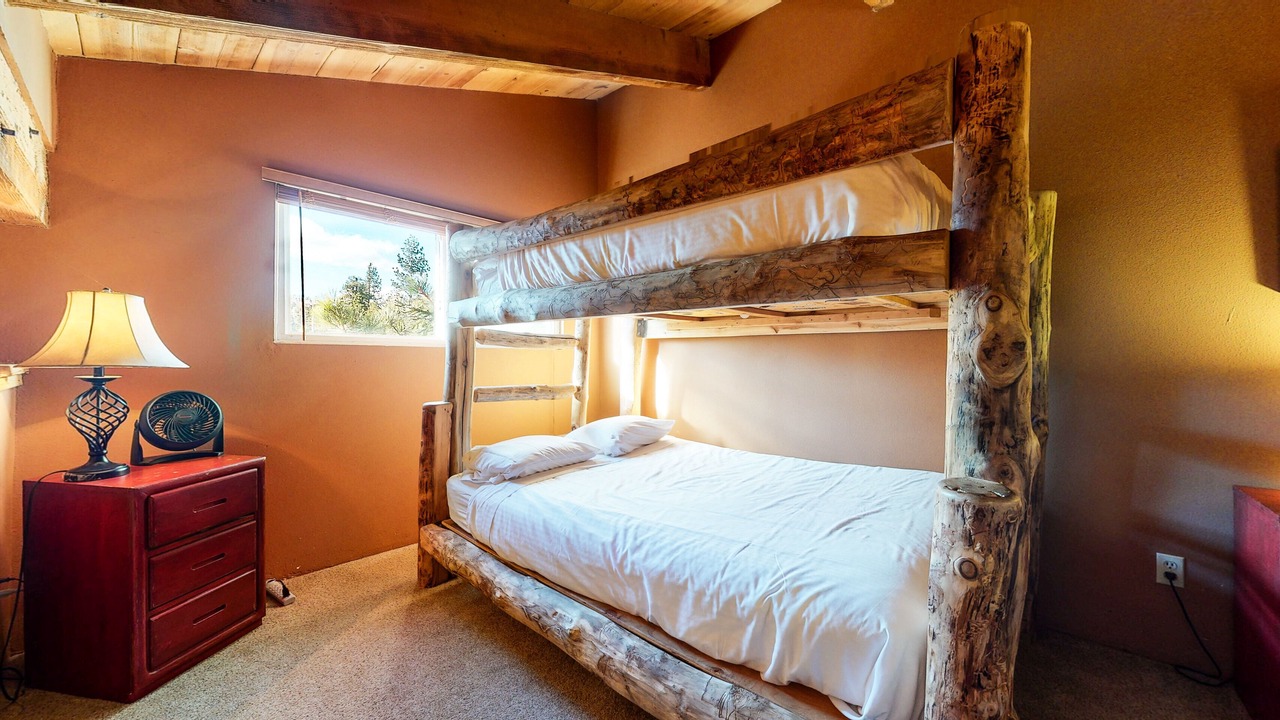 Photo of Bedroom in Mammoth Lakes