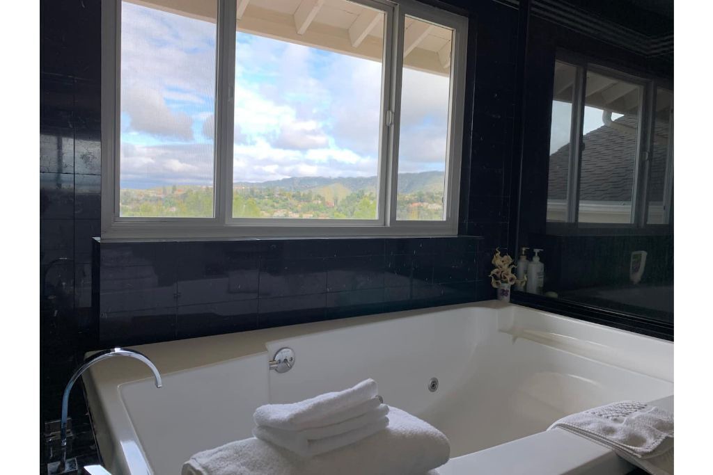Photo of Bathroom in Tarzana
