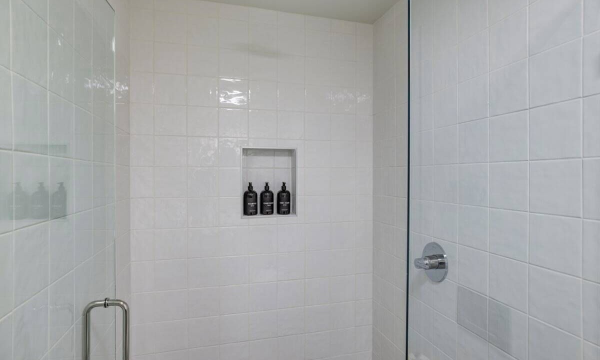 Photo of Bathroom in Lakeside Park