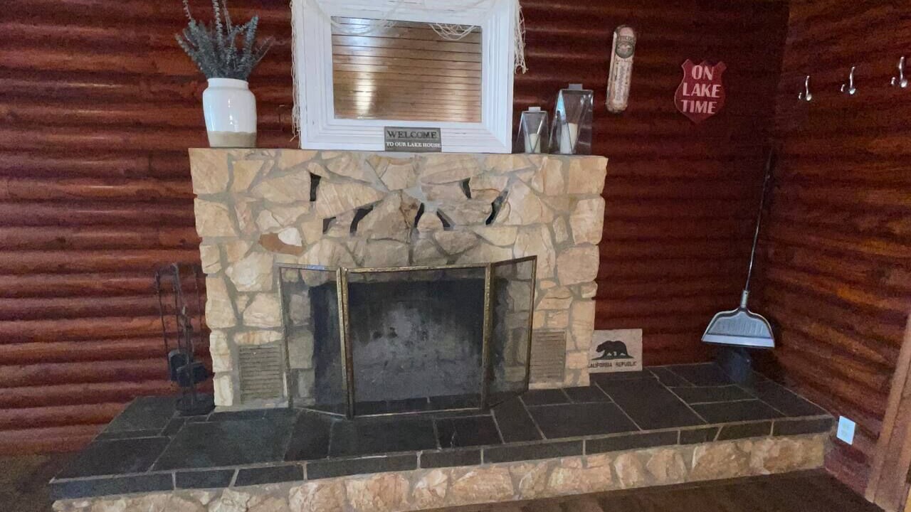 Photo of Livingroom in Lakehead