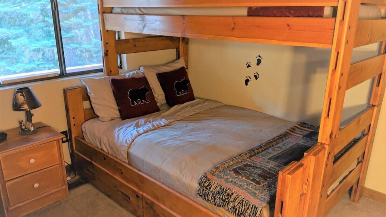 Photo of Bedroom in Kingswood Estates