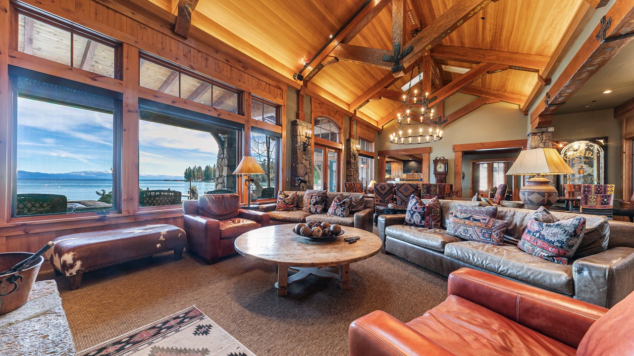 Photo of Livingroom in Carnelian Bay