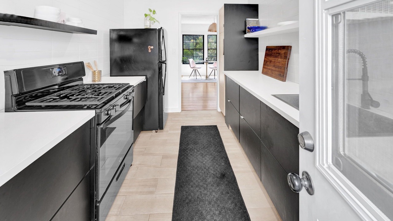 Photo of Kitchen in Mid City
