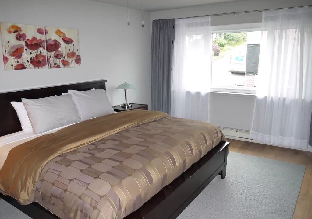 Photo of Bedroom in Dolores Heights