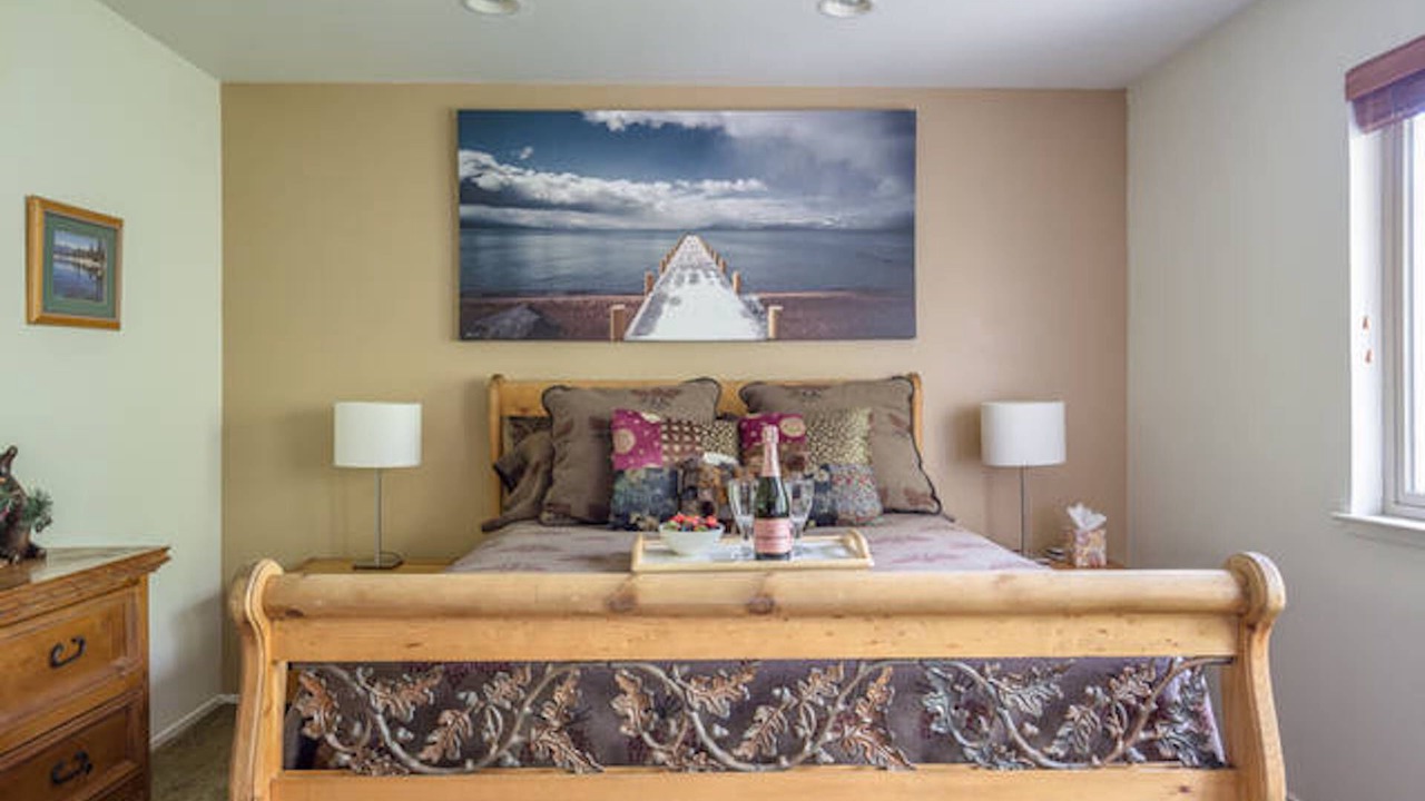 Photo of Bedroom in Lake Forest