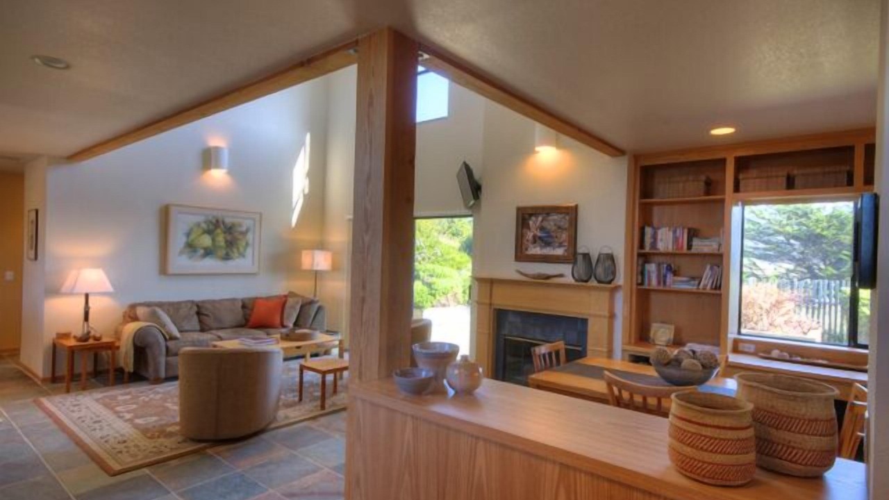 Photo of Livingroom in Sea Ranch