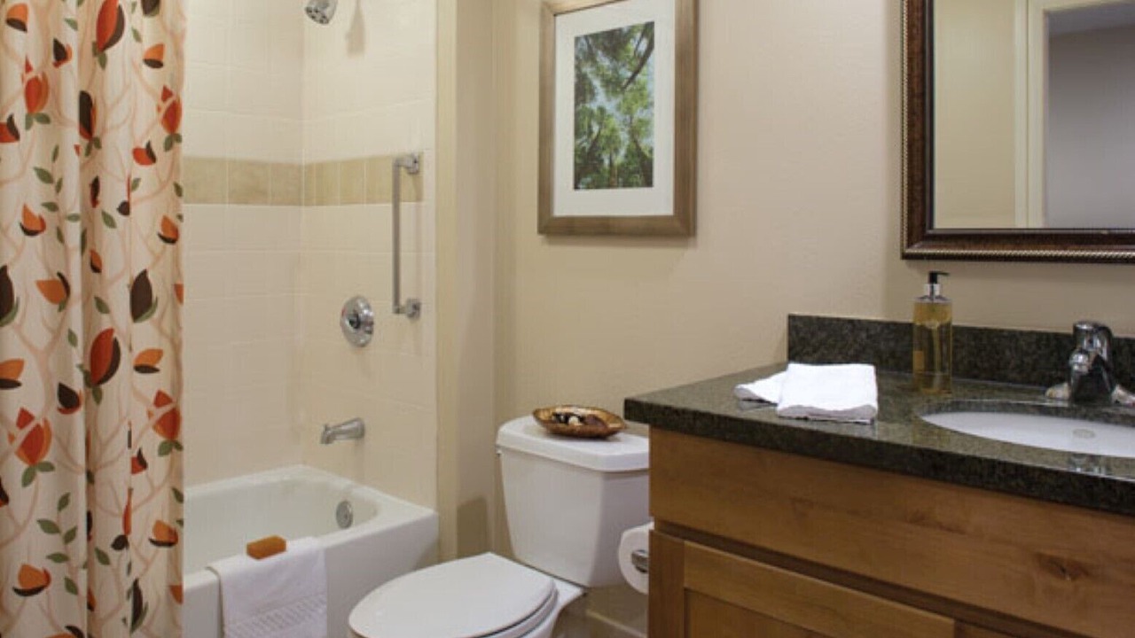 Photo of Bathroom in Lakeside Park