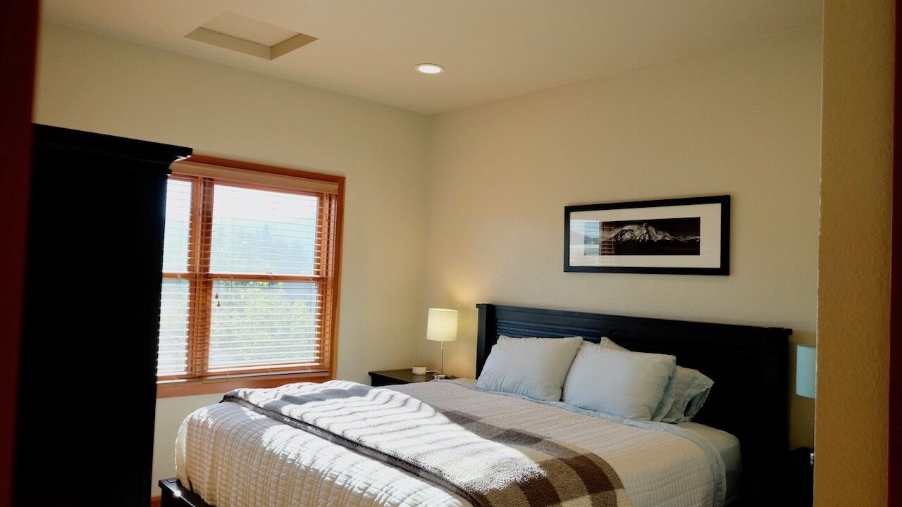 Photo of Bedroom in Mount Shasta