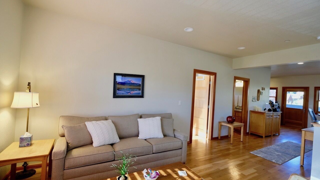 Photo of Livingroom in Mount Shasta