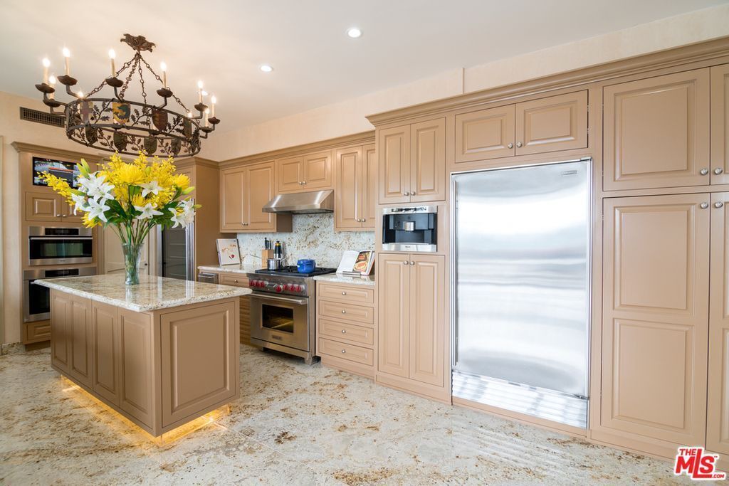 Photo of Kitchen in Beverly Glen